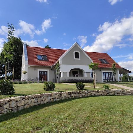 Villa Tilia Vászoly Extérieur photo