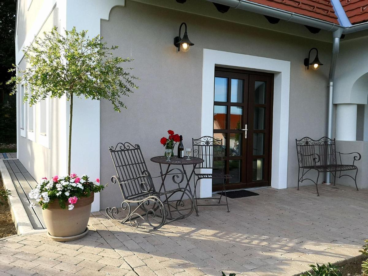 Villa Tilia Vászoly Extérieur photo